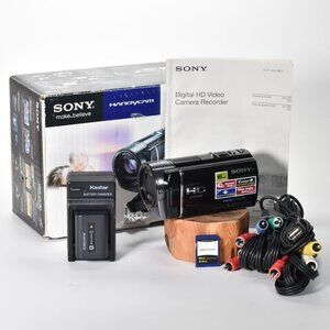Sony Handycam HDR-CX160 HD Camcorder Full HD 30x Optical Zoom 64GB Card MINT